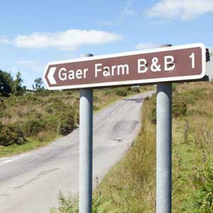 Gaer Farm signpost